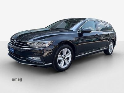Deep black perlato Gebraucht 2023 VW Passat Elegance Kombi | CHF 29’900 (Fairer Preis)