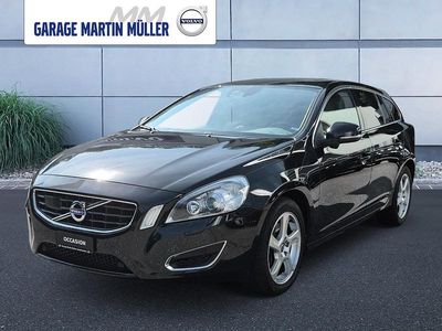 Schwarz Gebraucht 2012 Volvo V60 Summum Kombi | CHF 14’300 (Fairer Preis)