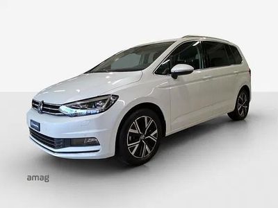 Oryxwhite perlmutteffekt Gebraucht 2024 VW Touran Highline Van / Kleinbus | CHF 36’490 (Teuer)
