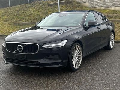Gebraucht Volvo S90 Momentum 190 PS (139 kW) 2018 Limousine