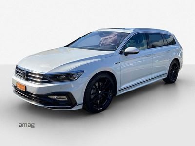 Oryxwhite perlmutteffekt Gebraucht 2020 VW Passat Elegance Kombi | CHF 30’990 (Teuer)