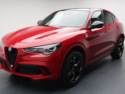 Rot Neu 2025 Alfa Romeo Stelvio Quadrifoglio SUV | CHF 105’300 (Teuer)