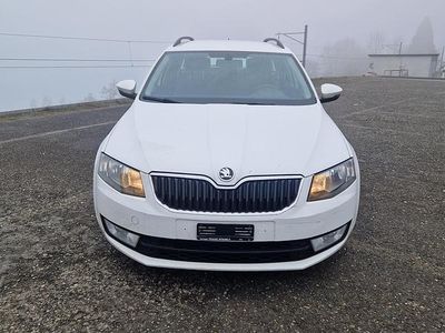 Gebraucht Skoda Octavia 105 PS (77 kW) 2015 Kleinwagen