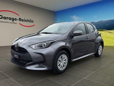 Anthrazit Neu 2025 Toyota Yaris Hybrid Comfort Kleinwagen | CHF 24’640 (Fairer Preis)