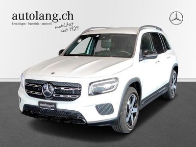 Mercedes GLB220