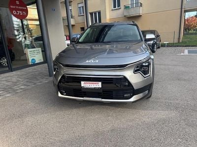 Grau Gebraucht 2024 Kia Niro Style SUV | CHF 35’990 (Fairer Preis)