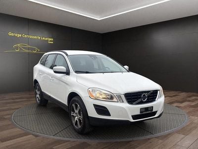 Gebraucht 2010 Volvo XC60 R-Design SUV | CHF 9’900 (Etwas zu teuer)