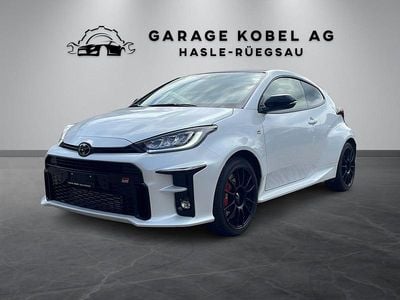 Weiss Gebraucht 2021 Toyota Yaris Sport Limousine | CHF 29’900 (Guter Preis)