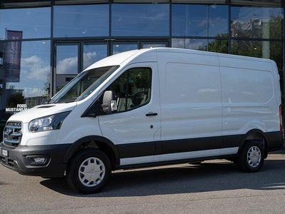Gebraucht Ford E-Transit Trend 135 kW (184 PS) 2023 Weiss Van