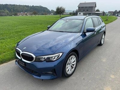Gebraucht 2021 BMW 330e Advantage Kombi | CHF 23’880 (Fairer Preis)