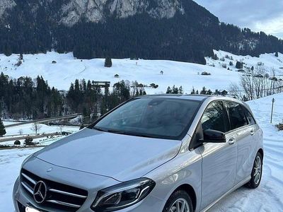 Gebraucht Mercedes B220 Style 177 PS (130 kW) 2016 Van / Kleinbus