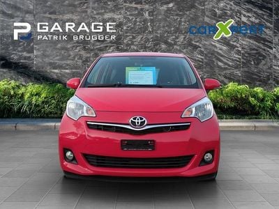 Gebraucht Toyota Verso-S Luna 99 PS (72 kW) 2011 Van / Kleinbus