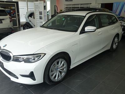 Gebraucht 2021 BMW 330e Sport Line Kombi | CHF 23’900