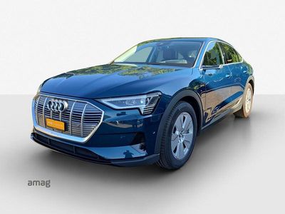 Galaxisblau metallic Gebraucht 2020 Audi e-tron Design SUV | CHF 29’800 (Fairer Preis)
