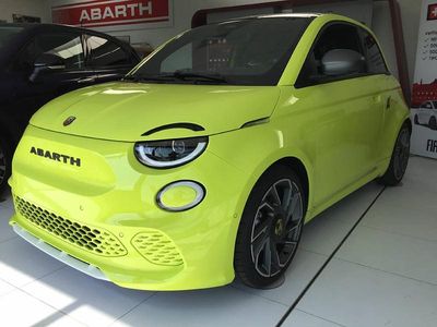 Grün Gebraucht 2023 Fiat 500e Abarth Kleinwagen | CHF 34’990 (Teuer)