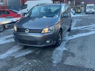 Gebraucht 2013 VW Touran Trendline Van / Kleinbus | CHF 4’900 (Superpreis)