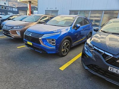 Gebraucht Mitsubishi Eclipse Cross Intense 188 PS (138 kW) 2022 Blau SUV
