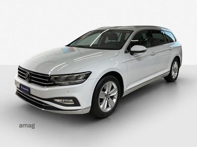 Blanc glacier métallisée Gebraucht 2023 VW Passat Elegance Kombi | CHF 30’990 (Fairer Preis)