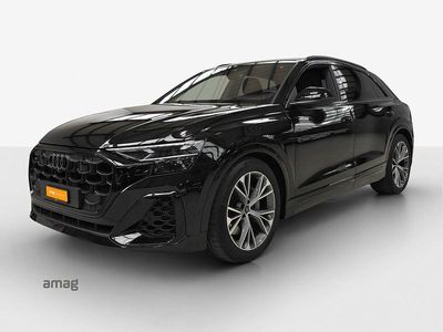 Mythosschwarz metallic Gebraucht 2024 Audi Q8 Ambiente SUV | CHF 82’490 (Etwas zu teuer)