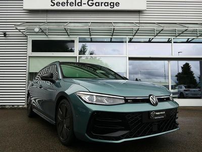 Grau Gebraucht 2024 VW Passat R-line Kombi | CHF 44’750