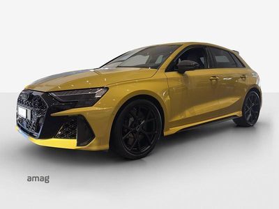 Pythongelb metallic Gebraucht 2025 Audi RS3 Ambiente Limousine | CHF 89’900