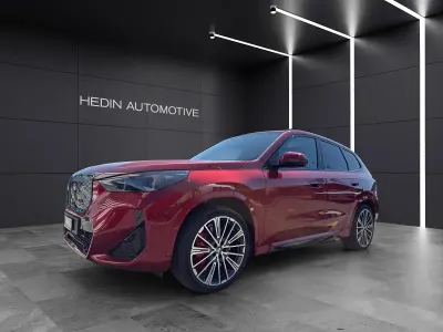 Neu (2026) BMW iX1 Shadowline 313 PS | Teuer