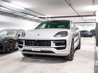 Neu 2025 Porsche Cayenne Turbo E-Hybrid SUV | CHF 228’900 (Teuer)