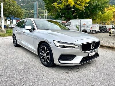 Gebraucht 2020 Volvo V60 Momentum Kombi | CHF 14’999 (Teuer)