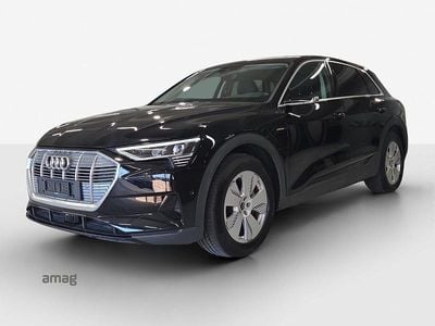 Brillantschwarz Gebraucht 2019 Audi e-tron Design SUV | CHF 24’900 (Superpreis)