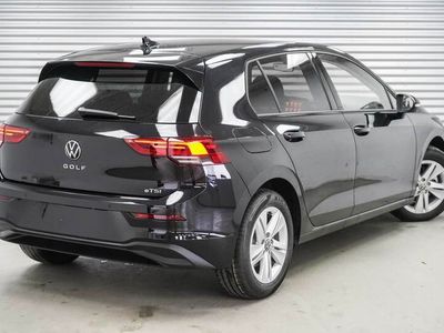 gebraucht VW Golf VIII 1,5 eTSI DSG mHEV Life - LAGER