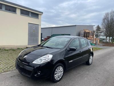 Gebraucht 2013 Renault Clio IV Collection | CHF 3’899 (Fairer Preis)