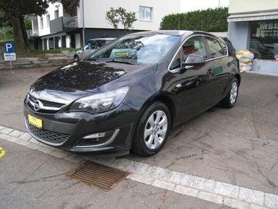 Gebraucht Opel Astra drive 140 PS (102 kW) 2015 Limousine