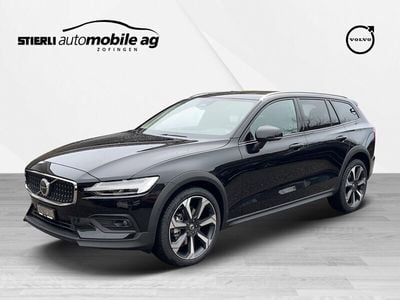 Gebraucht Volvo V60 CC Ultimate 211 PS (155 kW) 2024 Schwarz Kombi