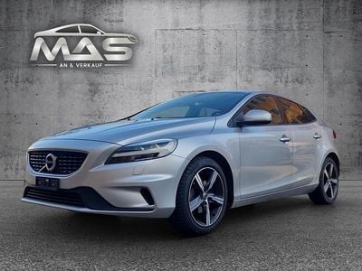 Gebraucht Volvo V40 R-Design Momentum 120 PS (88 kW) 2016 Limousine