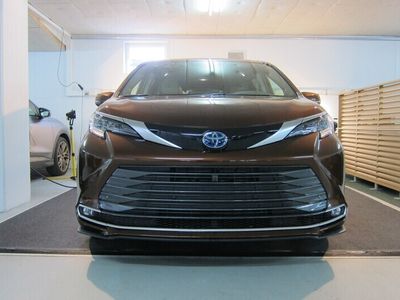 Gebraucht 2023 Toyota Sienna Limited Van / Kleinbus | CHF 94’900