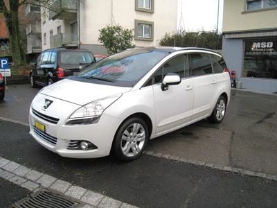 Weiss Gebraucht 2010 Peugeot 5008 Sport Van / Kleinbus | CHF 2’500 (Etwas zu teuer)