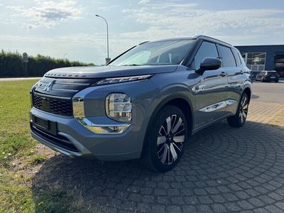 Gebraucht Mitsubishi Outlander P-HEV Instyle 306 PS (225 kW) 2025 Schwarz SUV