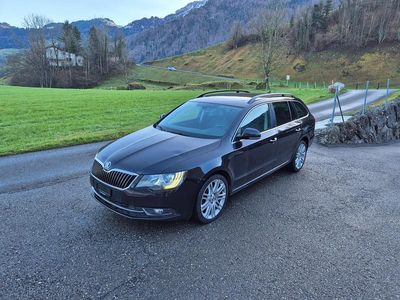 Gebraucht 2015 Skoda Superb Ambition Kombi | CHF 5’900