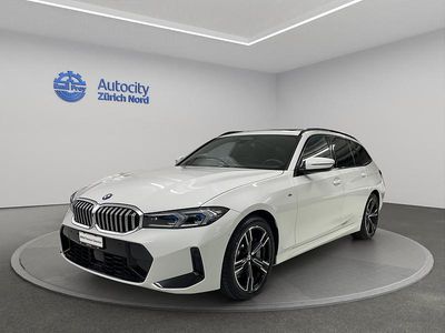 Weiss Gebraucht 2025 BMW 330 Comfort Edition Kombi | CHF 55’990 (Fairer Preis)