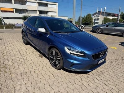 Gebraucht Volvo V40 R-Design Kinetic 120 PS (88 kW) 2017 Kombi