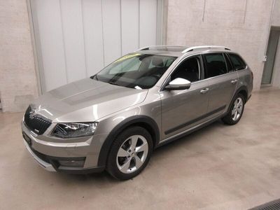 gebraucht Skoda Octavia 2.0TDI Scout 4x4