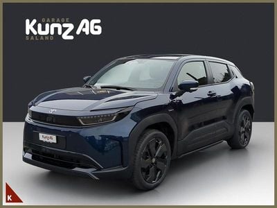 Neu Toyota Urban Cruiser Premium 135 kW (184 PS) 2025 Blau SUV
