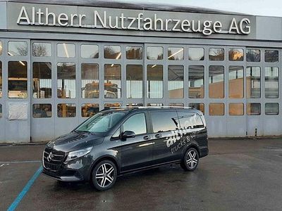 Gebraucht Mercedes V250 Style 190 PS (139 kW) 2024 Grau Van / Kleinbus