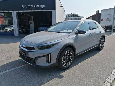 Neu Kia XCeed 180 PS (132 kW) 2025 Grau SUV