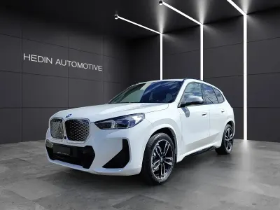 Neu (2026) BMW iX1 Shadowline 313 PS | Superpreis