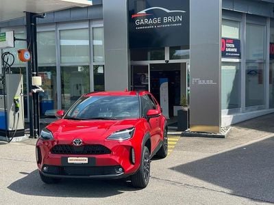 Rot Neu 2025 Toyota Yaris Cross Trend SUV | CHF 35’650 (Fairer Preis)