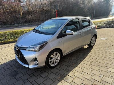 Gebraucht 2014 Toyota Yaris Hybrid Premium | CHF 12’900 (Teuer)
