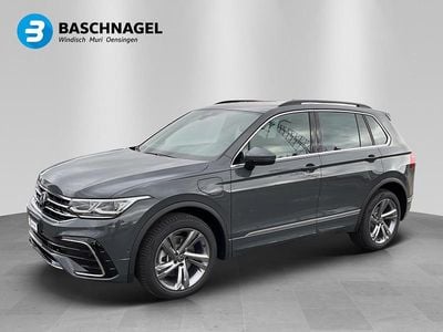 Grau Gebraucht 2023 VW Tiguan R-line SUV | CHF 39’900 (Etwas zu teuer)