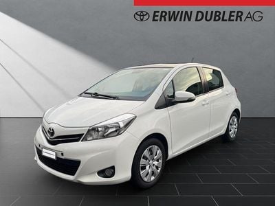 Weiss Gebraucht 2012 Toyota Yaris Luna Limousine | CHF 8’900 (Fairer Preis)