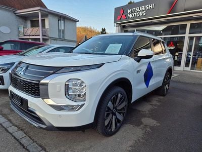 Weiss Neu 2026 Mitsubishi Outlander P-HEV Intense SUV | CHF 56’490 (Fairer Preis)